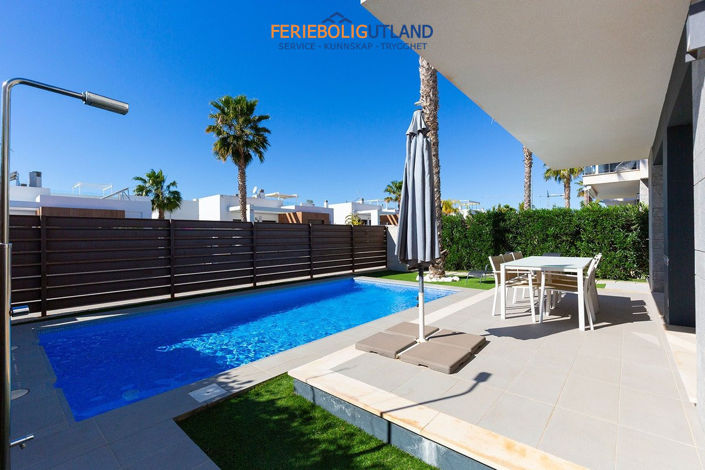 Image No.5-3 Bed Villa for sale