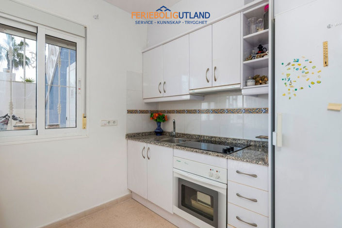 Image No.16-4 Bed Townhouse for sale