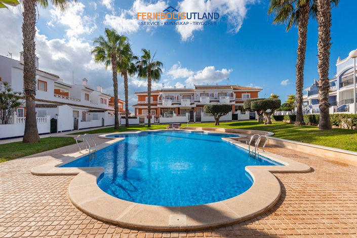 Image No.2-4 Bed Townhouse for sale