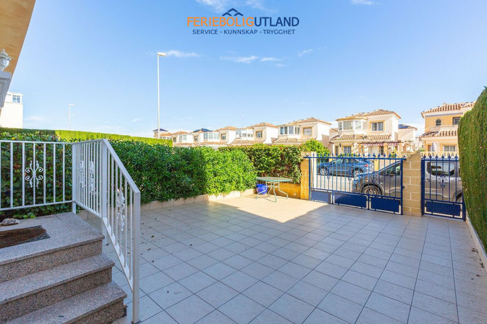 Image No.17-2 Bed Villa for sale