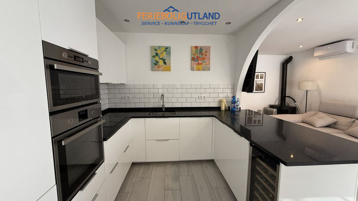 Image No.20-2 Bed Villa for sale