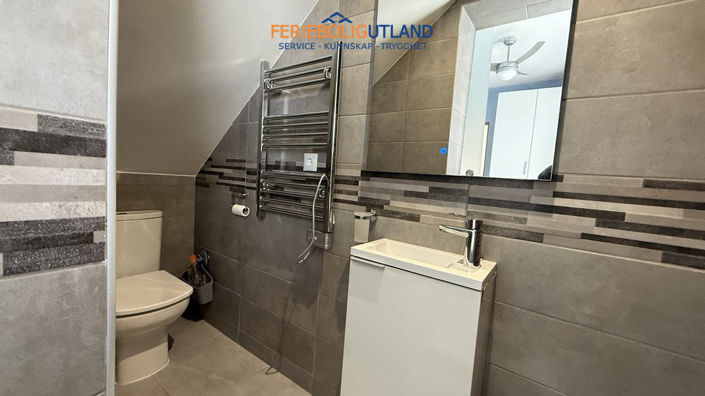 Image No.29-2 Bed Villa for sale