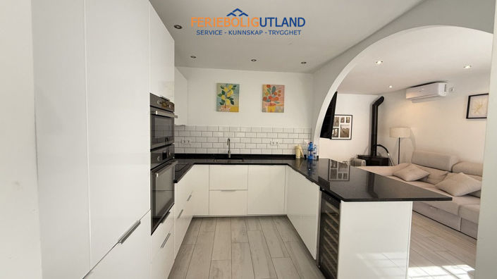 Image No.43-2 Bed Villa for sale