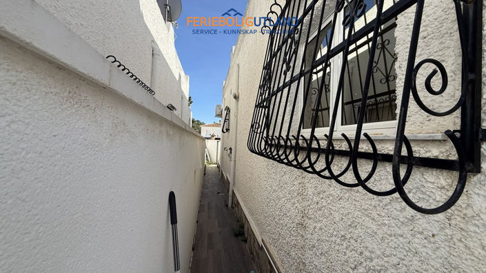 Image No.45-2 Bed Villa for sale