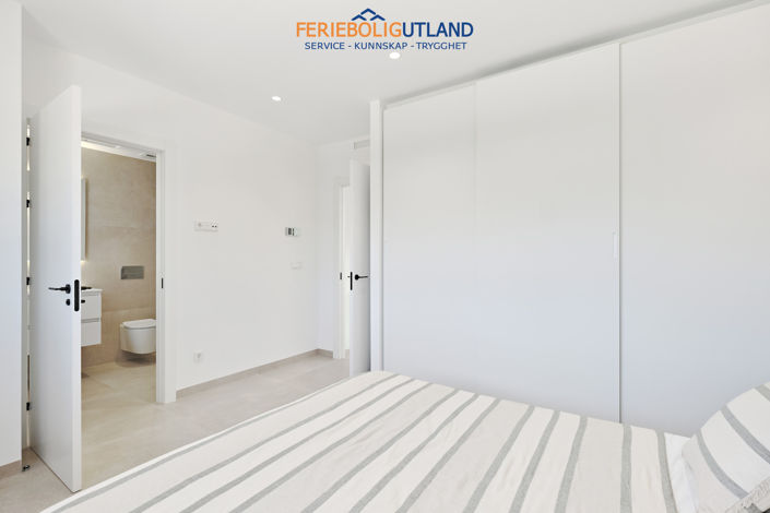 Image No.19-3 Bed Villa for sale