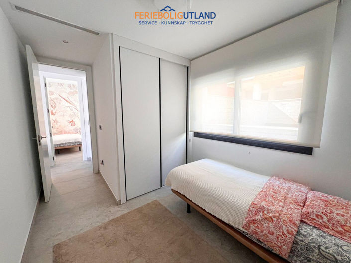 Image No.12-3 Bed Apartment for sale