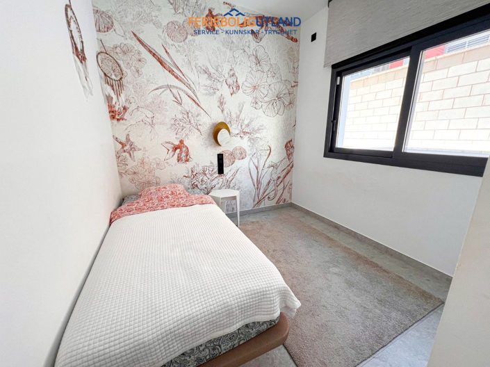 Image No.14-3 Bed Apartment for sale