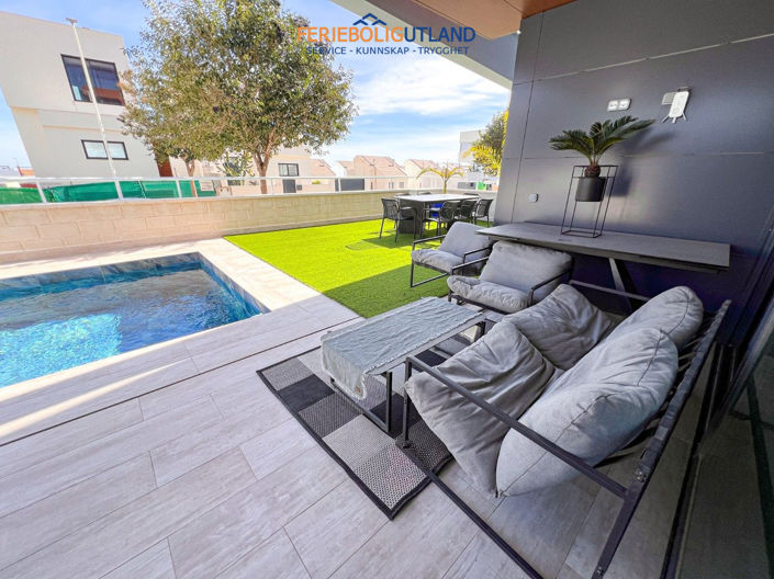 Image No.19-3 Bed Apartment for sale