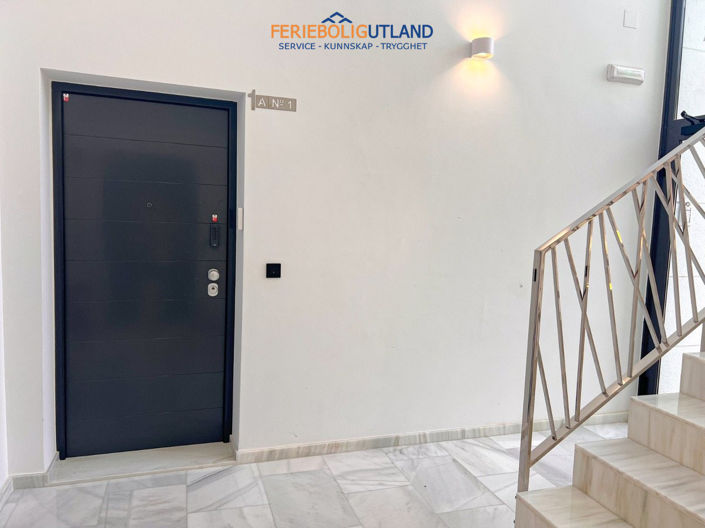 Image No.29-3 Bed Apartment for sale