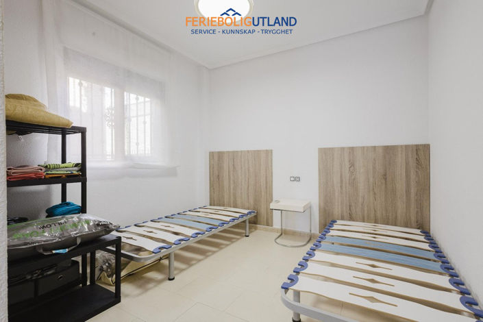 Image No.19-2 Bed Townhouse for sale