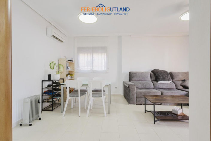 Image No.6-2 Bed Townhouse for sale