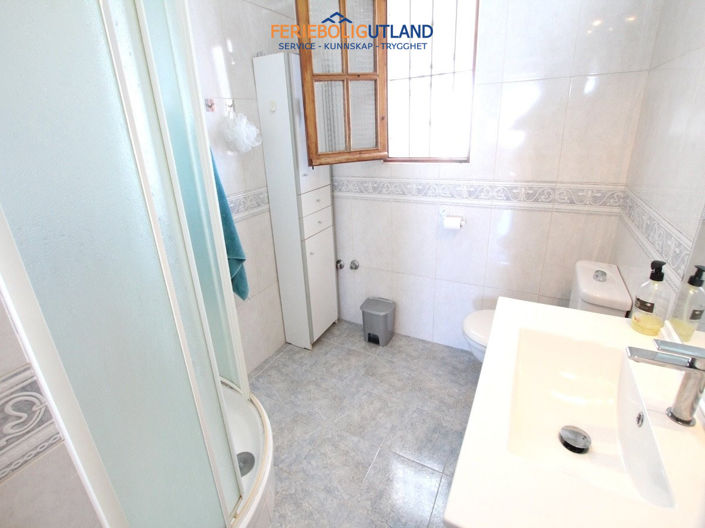 Image No.20-2 Bed Townhouse for sale