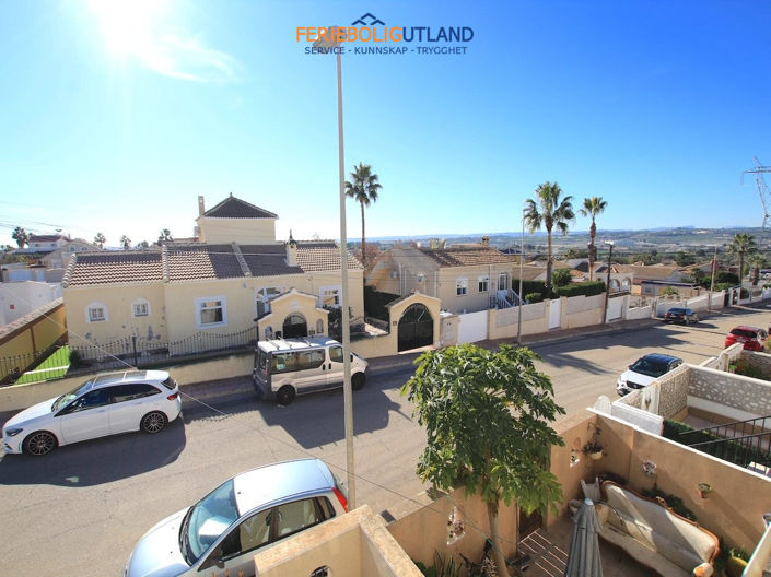 Image No.32-2 Bed Townhouse for sale