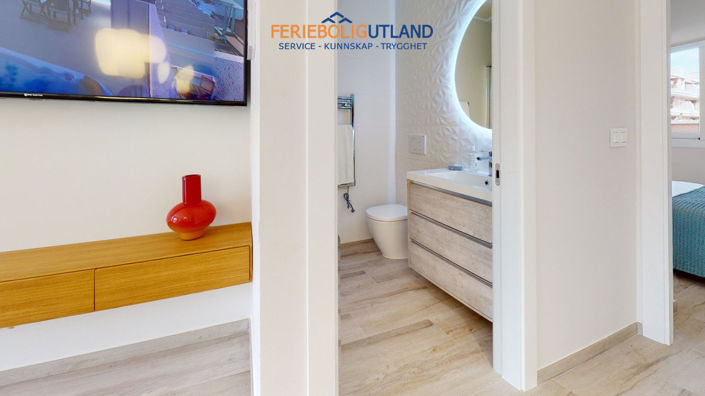 Image No.14-3 Bed Townhouse for sale