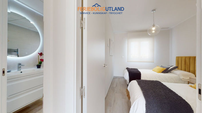 Image No.31-3 Bed Townhouse for sale