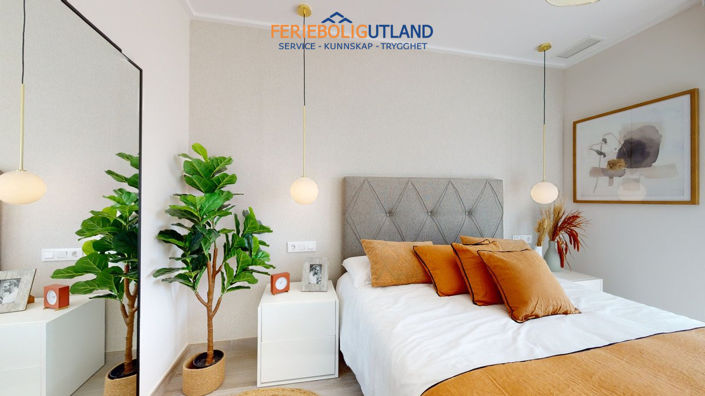 Image No.43-3 Bed Townhouse for sale