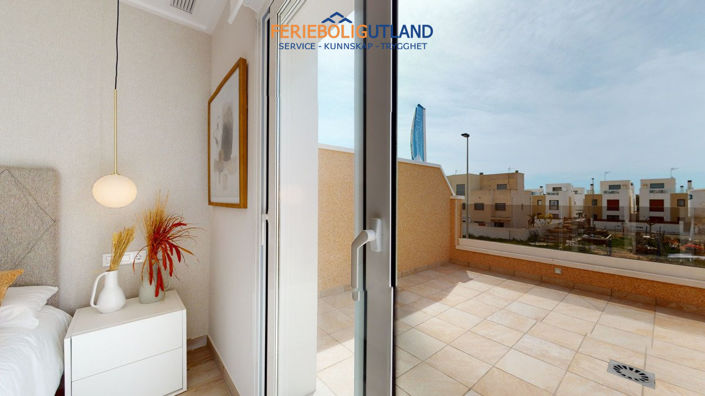 Image No.48-3 Bed Townhouse for sale