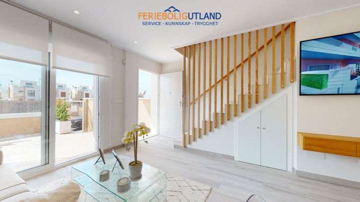 Image No.8-3 Bed Townhouse for sale