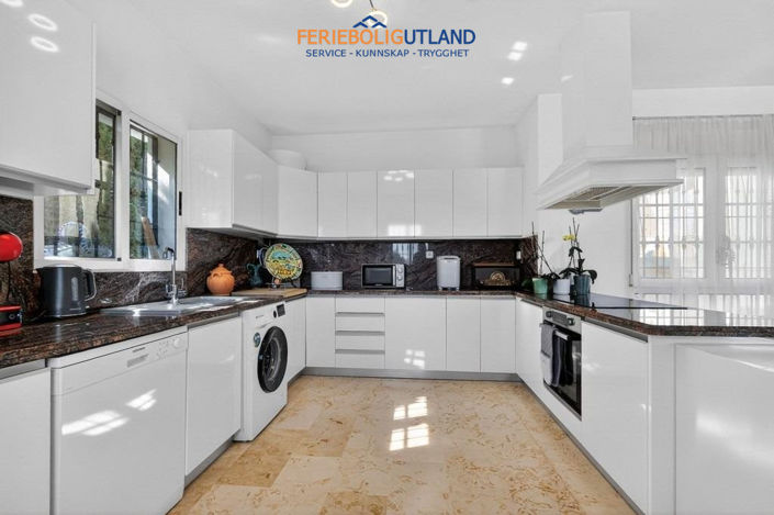 Image No.11-4 Bed Villa for sale