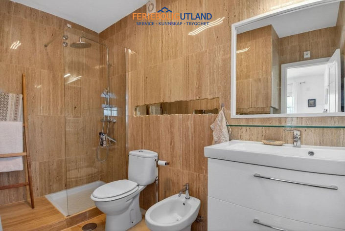 Image No.22-4 Bed Villa for sale