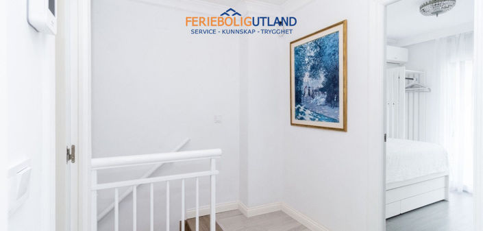 Image No.12-3 Bed Townhouse for sale