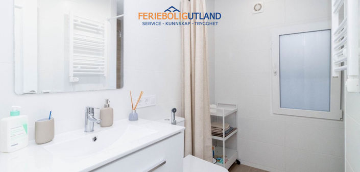 Image No.13-3 Bed Townhouse for sale