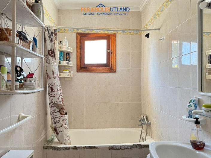 Image No.2-1 Bed Villa for sale