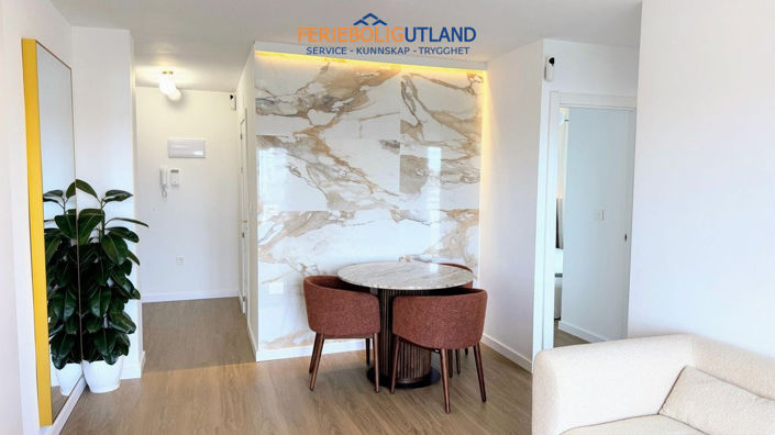 Image No.8-2 Bed Apartment for sale