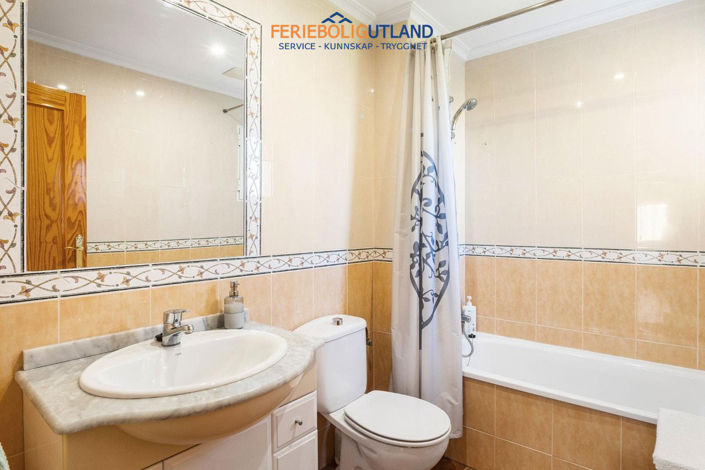 Image No.15-3 Bed Apartment for sale