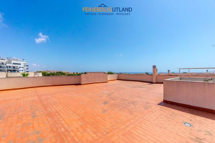 Image No.21-3 Bed Apartment for sale