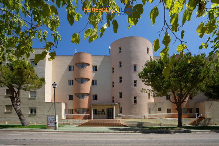 Image No.24-3 Bed Apartment for sale