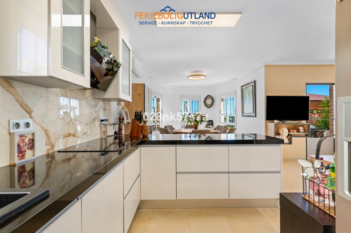 Image No.10-3 Bed Villa for sale