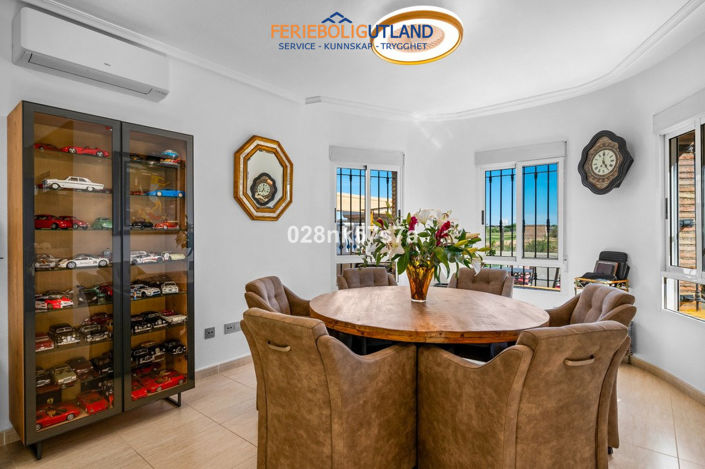 Image No.11-3 Bed Villa for sale