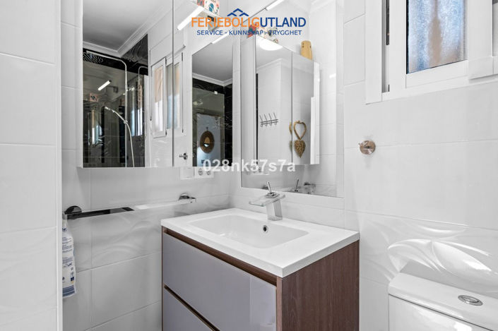 Image No.17-3 Bed Villa for sale