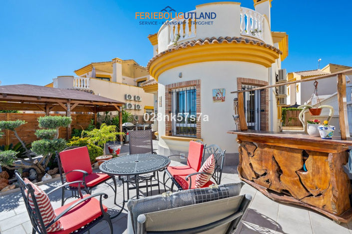 Image No.27-3 Bed Villa for sale