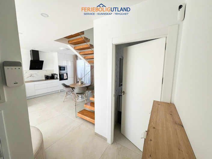 Image No.18-2 Bed Villa for sale