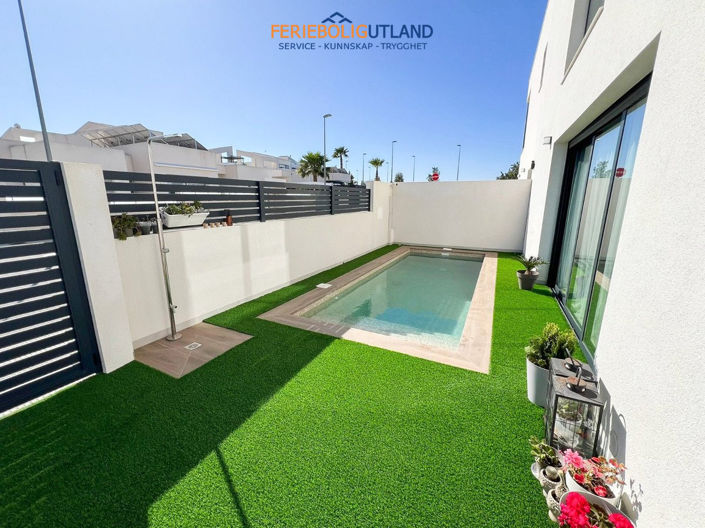 Image No.2-2 Bed Villa for sale