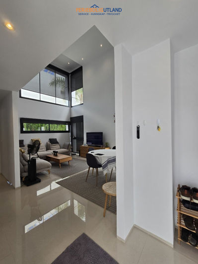 Image No.13-3 Bed Villa for sale