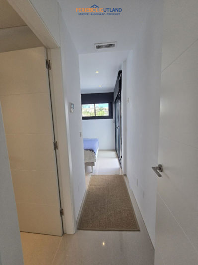 Image No.19-3 Bed Villa for sale