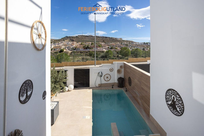 Image No.7-3 Bed Villa for sale