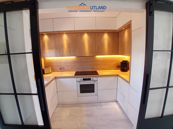 Image No.10-2 Bed Townhouse for sale