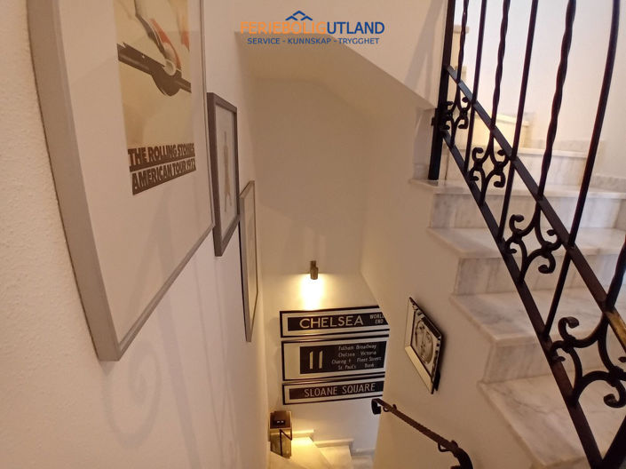 Image No.19-2 Bed Townhouse for sale