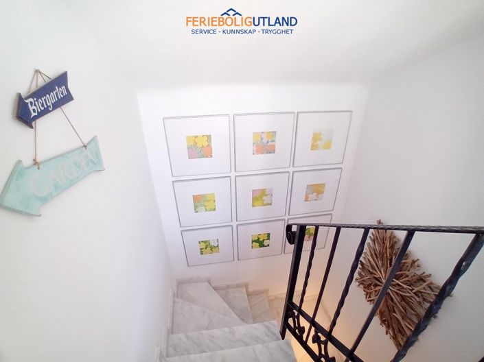 Image No.20-2 Bed Townhouse for sale