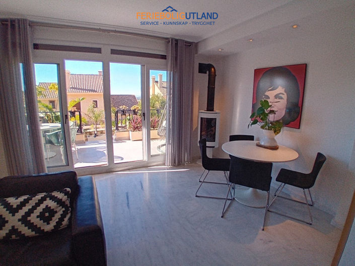 Image No.4-2 Bed Townhouse for sale