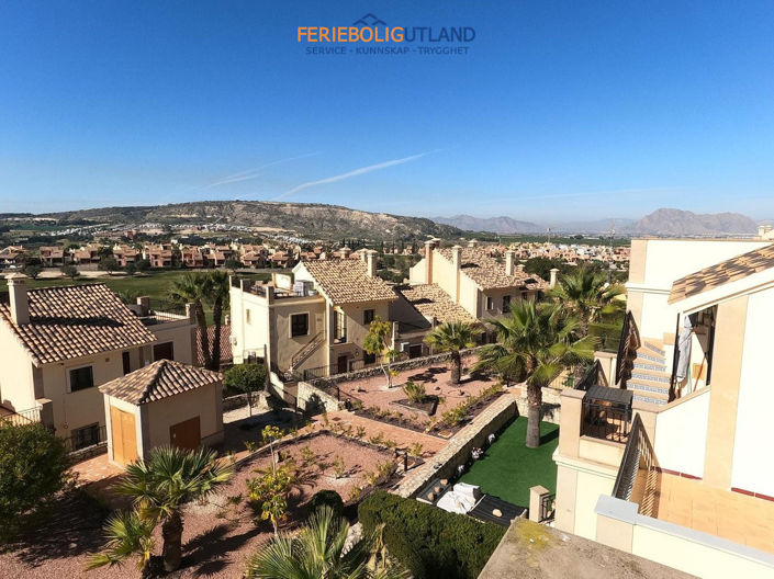 Image No.44-2 Bed Townhouse for sale