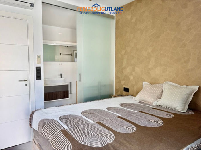 Image No.8-3 Bed Villa for sale