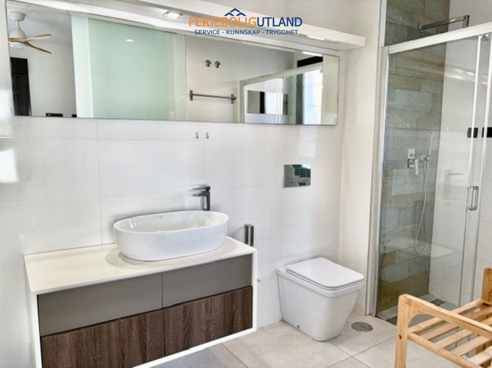 Image No.9-3 Bed Villa for sale