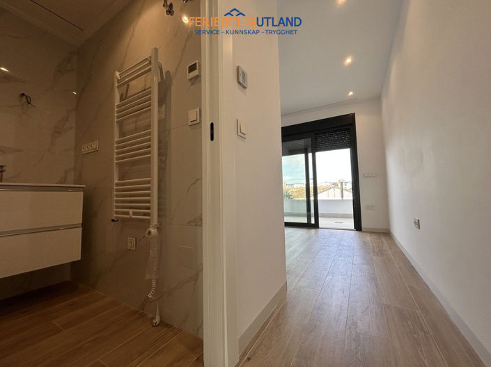 Image No.22-3 Bed Townhouse for sale