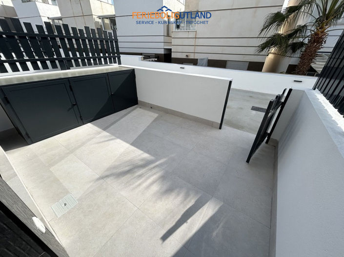 Image No.32-3 Bed Townhouse for sale