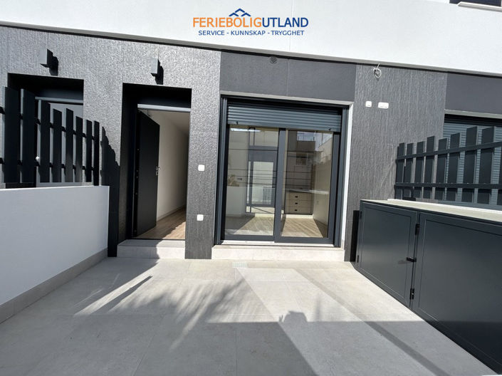 Image No.33-3 Bed Townhouse for sale